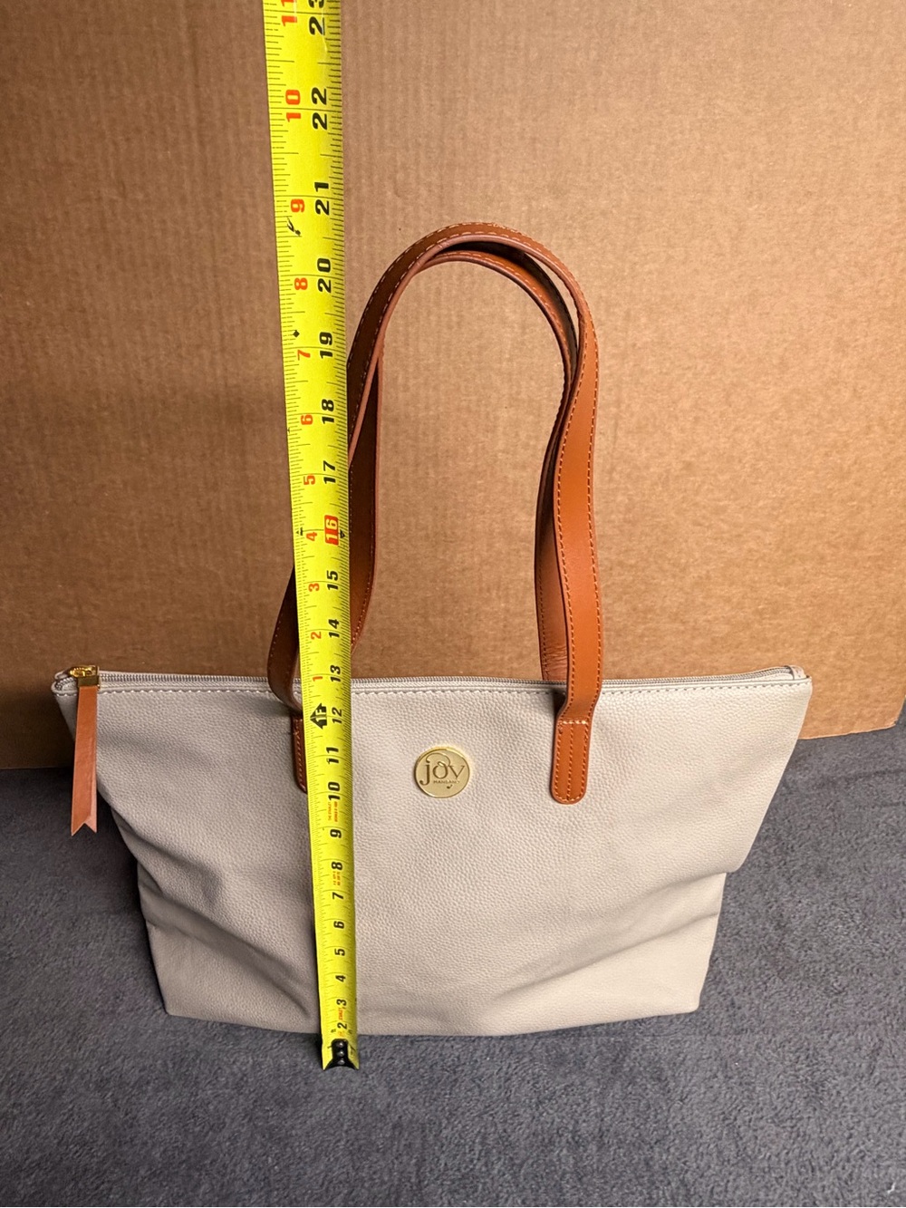 Joy Mangano Taupe Pebbled Leather Tote Bag Brown Handles Gold Logo - Picture 9 of 9